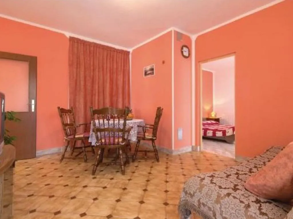 Apartments Krajcer Marčana